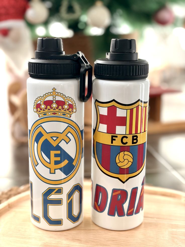 Bidons Real Madrid et FC Barcelone