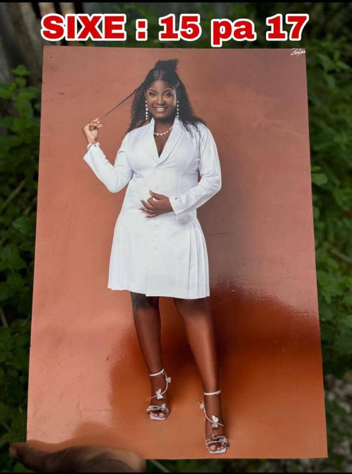 Tableau PVC robe blanche