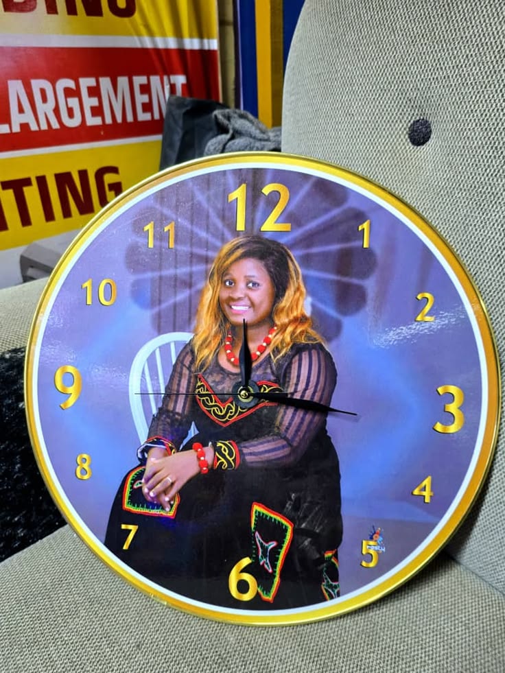 Horloge ronde portrait personnalisé
